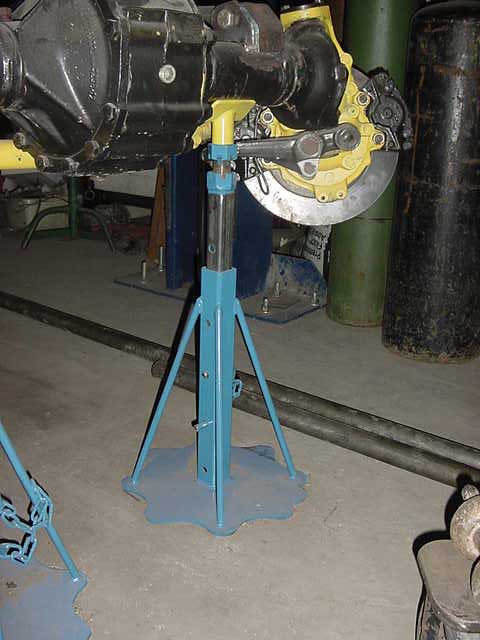 jackstand1.jpg